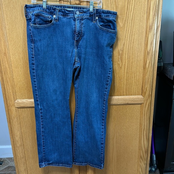 Levi's Denim - 11.  Woman’s Levi boot jeans
